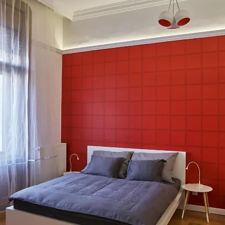 Nanirol At Gellert Bath Budapeszt