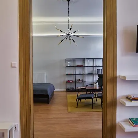Appartamento Nanirol At Gellert Bath Budapest