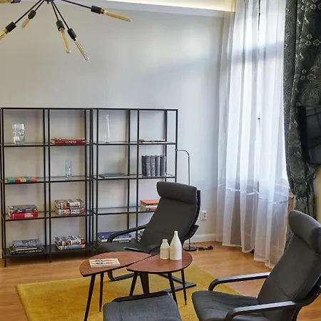 Nanirol At Gellert Bath *