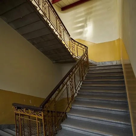 Nanirol At Gellert Bath *