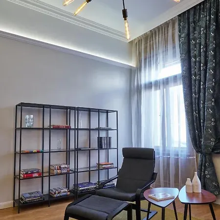 Nanirol At Gellert Bath Apartament *