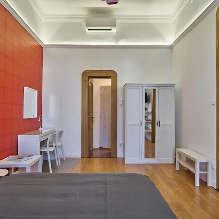 Apartament Nanirol At Gellert Bath Budapeszt