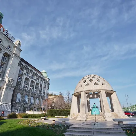 Nanirol At Gellert Bath Apartament