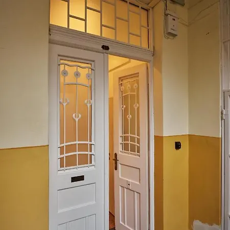 Nanirol At Gellert Bath شقة *