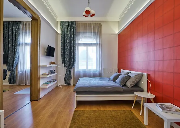 Apartment Nanirol At Gellert Bath Budapest
